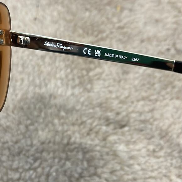 Salvatore Ferragamo Havana Brown Oversized Cat Eye Sunglasses New Retails $325 - Picture 7 of 8